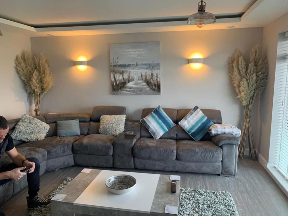 3 Bedroom Deganwy Sea View Beach House Ll31 Εξωτερικό φωτογραφία