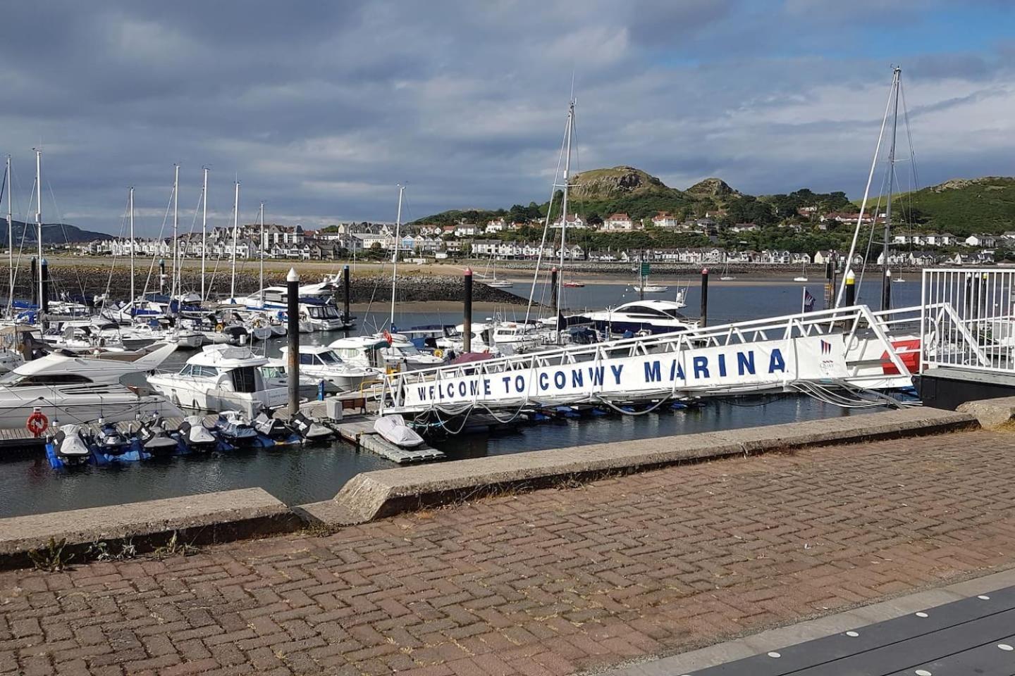 3 Bedroom Deganwy Sea View Beach House Ll31 Εξωτερικό φωτογραφία