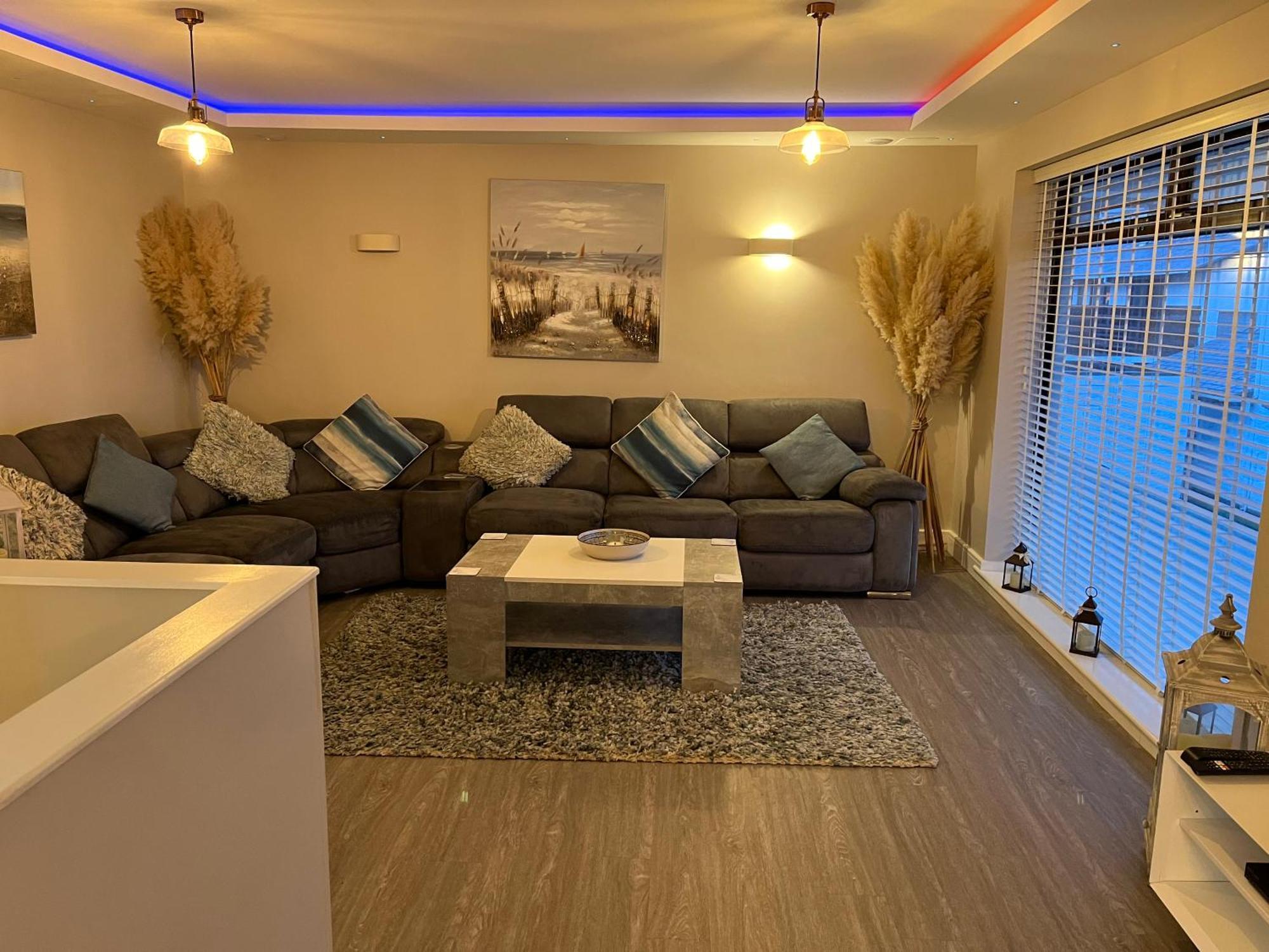 3 Bedroom Deganwy Sea View Beach House Ll31 Εξωτερικό φωτογραφία